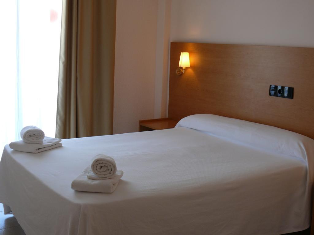 Bay Hotel ロザス 部屋 写真
